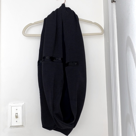 LULULEMON Vinyasa Scarf hyperstripe Rulu Bk & Grey - Picture 3 of 5